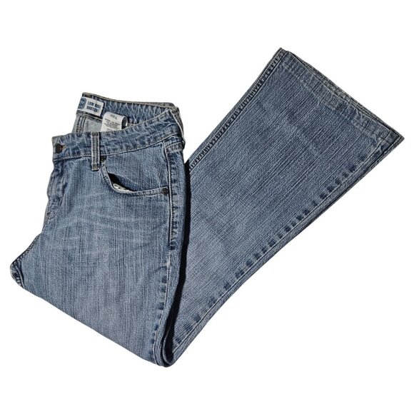 Levis Signature Low Rise Boot Cut Jeans Womens Size 10 Medium Wash Denim Pants - Picture 1 of 6